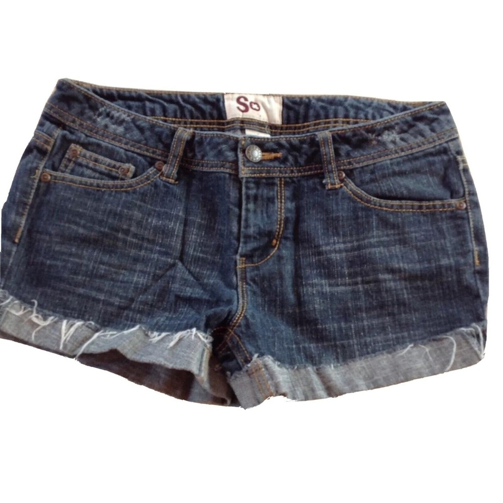 SO Women's Shorts Size 7‎ Denim Blue Cuffed Cut Off BE-11
